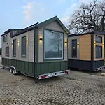 Tiny House Ingo John 'speedy' *